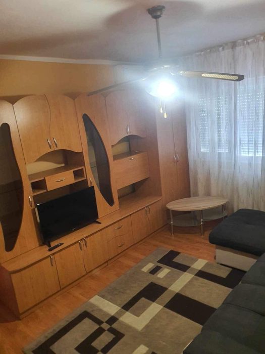 Apartament de Inchiriat- Zona Rogerius