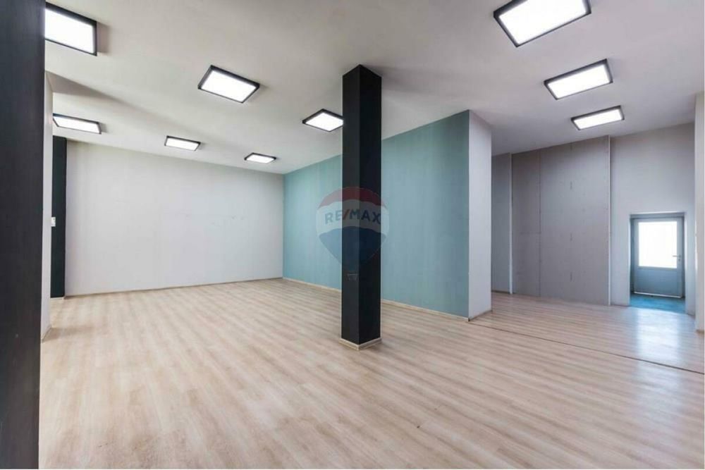 Търговски обект в гр.Петрич