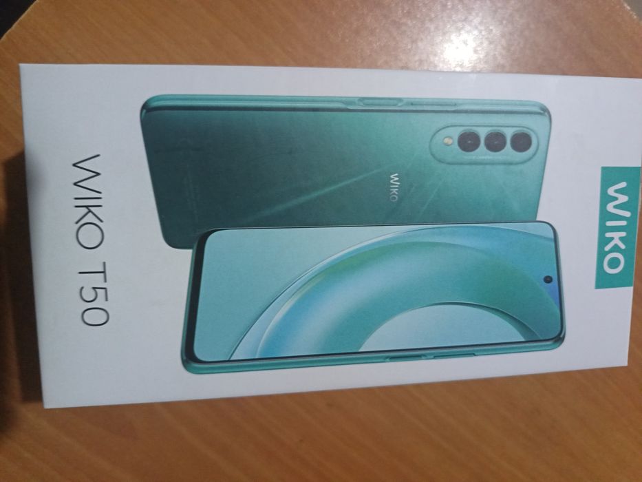 Продам новый телефон