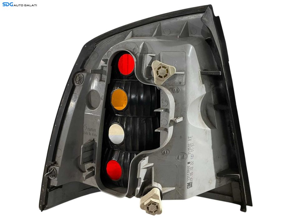 Stop Lampa Tripla Dreapta Opel Astra G Hatchback Scurt 1998 - 2007 Cod 13110930 [LR0271]