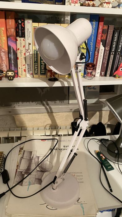 Настольная лампа