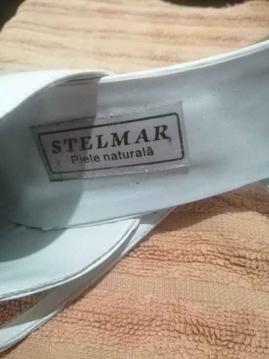 Vind sandale de piele naturala