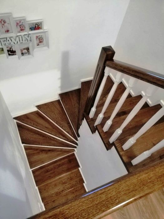 Scari din lemn masiv,trepte lemn masiv