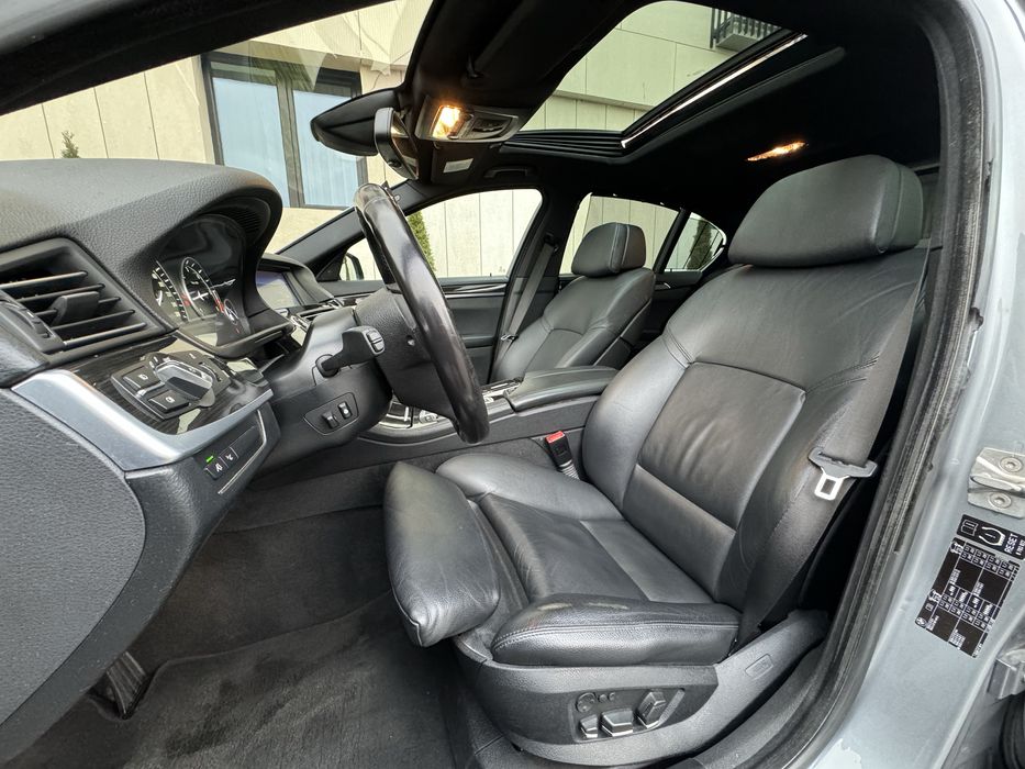 BMW Seria 5 F10 530d 258 CP