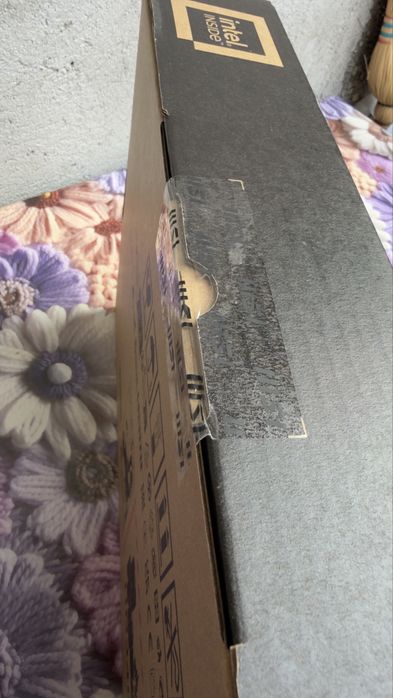 Laptop MSI Modern 15 - i5/16GB/512GB - Windows 11 - NOU