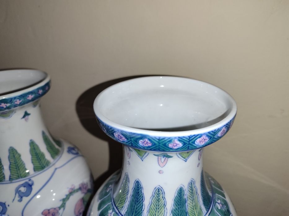 Продам фарфоровый ваза