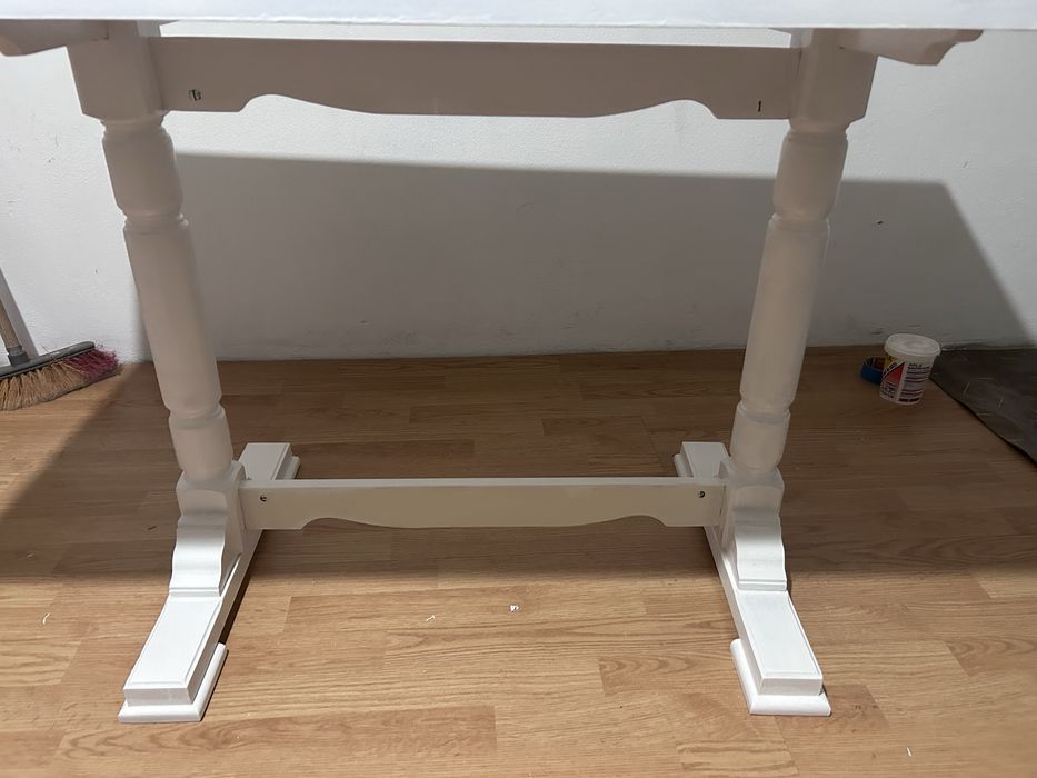 Masa  din lemn madiv