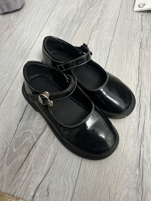 сапоги обуви туфли