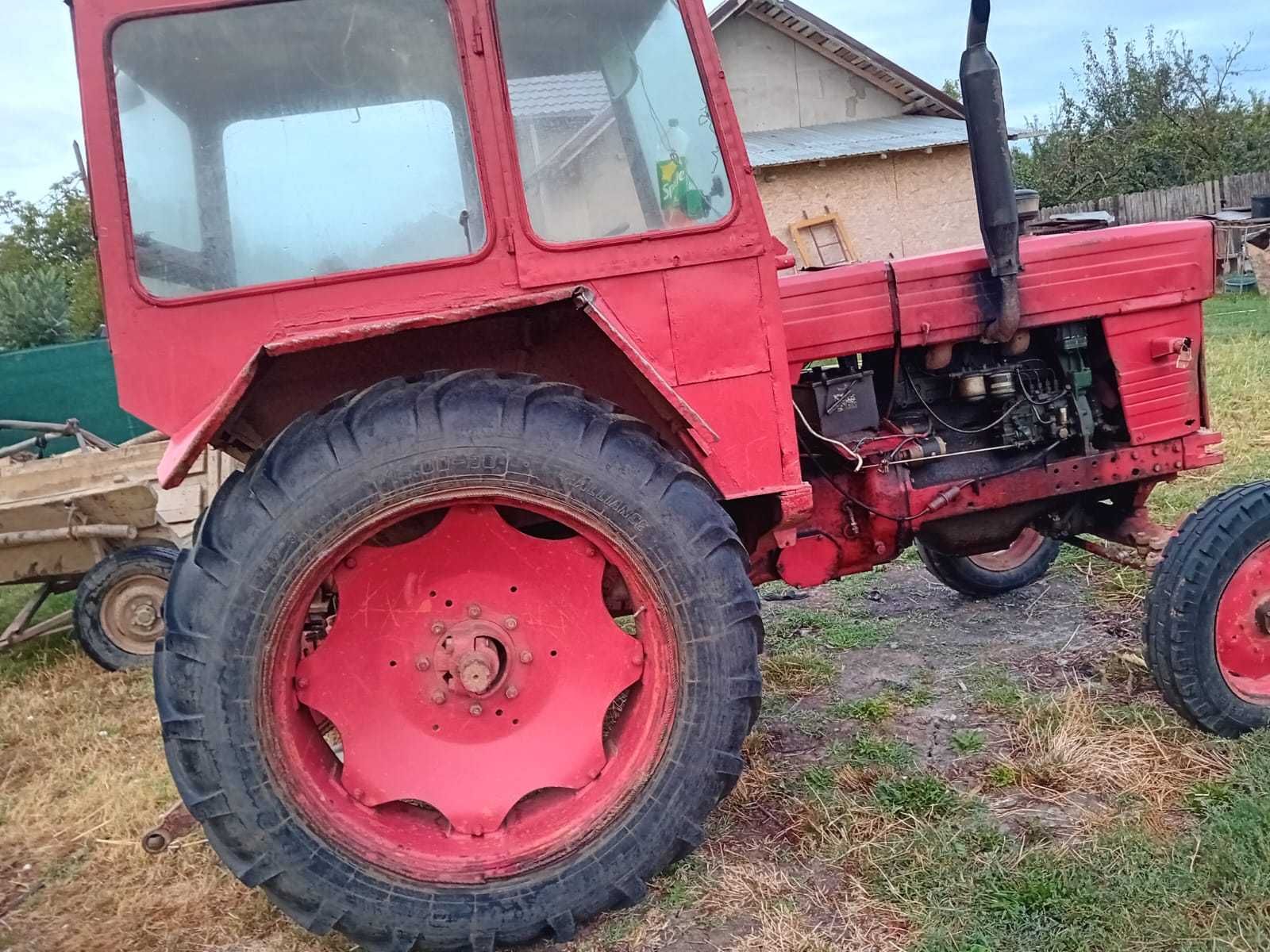 Vând tractor U650 Cornesti • OLX.ro