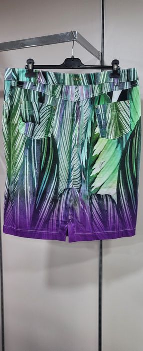 Женский костюм с юбкой