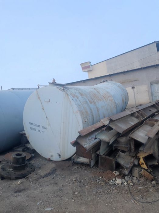 Ёмкост Цистерна сотилади