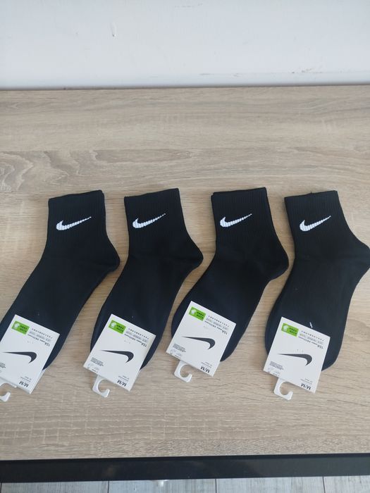 Patru perechi de șosete negre unisex din bumbac Nike