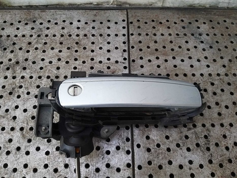 Maner usa dreapta fata seat exeo
