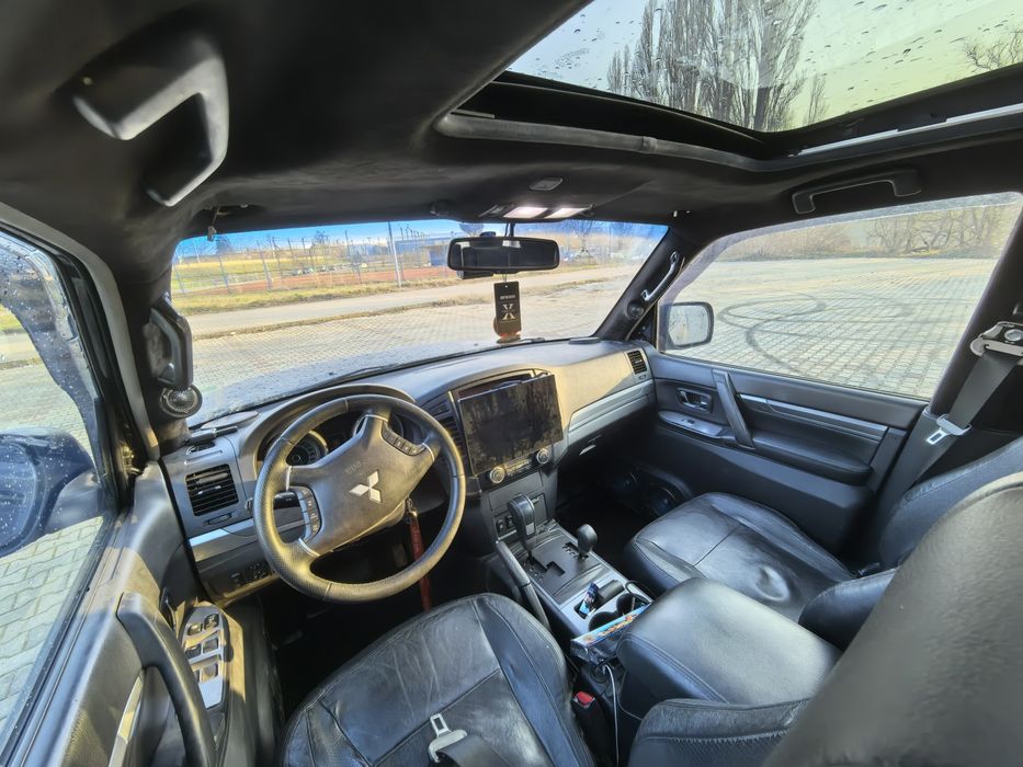 VAND  Mitsubishi Pajero, mk4 2007, Autoutilitar 4 locuri  3.2die