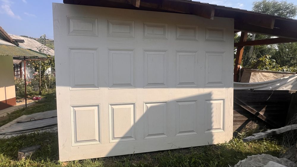 Usa garaj electrica si manuala 2.73 latime pe 2.10 inaltime