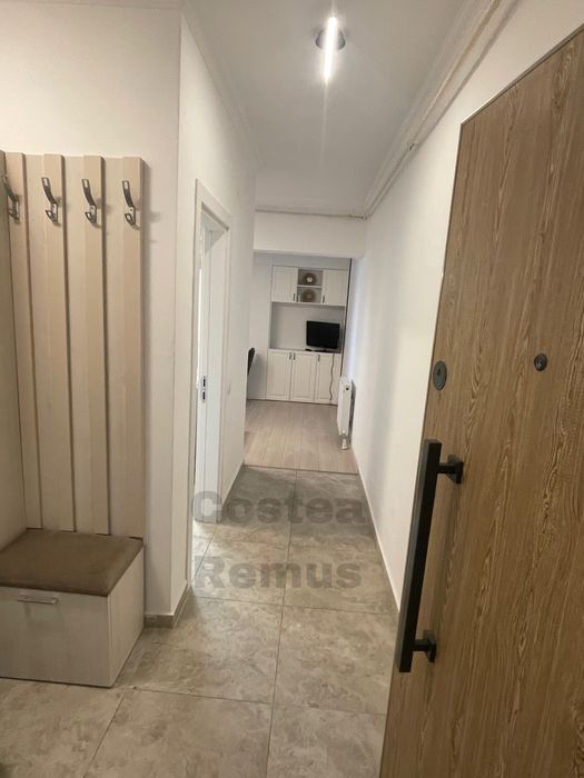 Studio Solid Butoaie,dormitor separat, mobilat,vedere lac,loc parcare