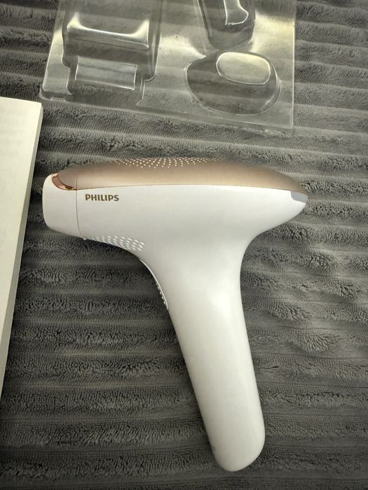 Фотоепилатор Philips Lumea Advanced SC1997/00