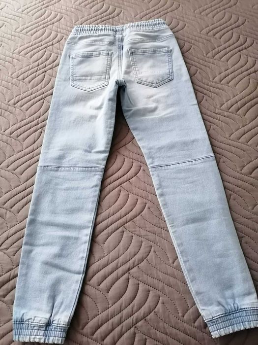 Светло Сиви дънки за момчета с размер 134/140