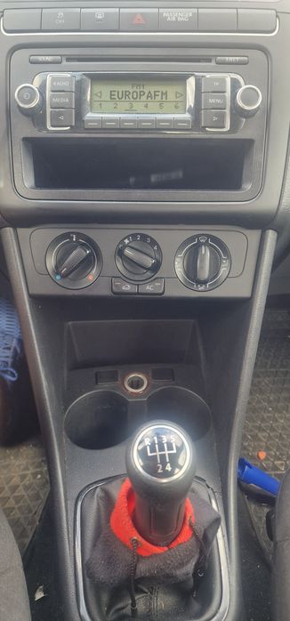 VOLKSWAGEN Polo 2011 — imagine 2