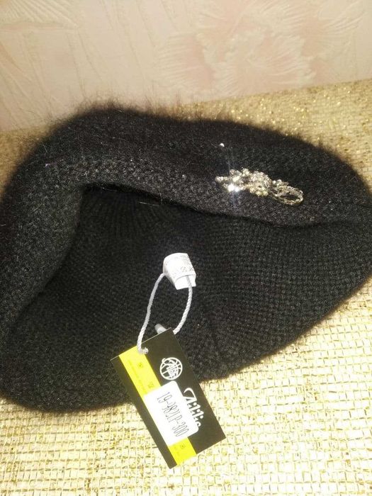 Шапка из ангорской шерсти новая