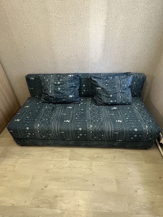 Диван в отличном состоянии