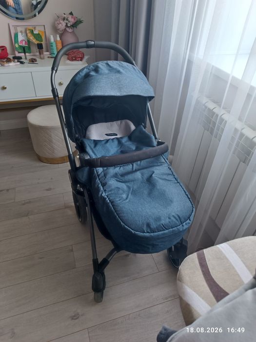 Продам коляску для новорожденного.