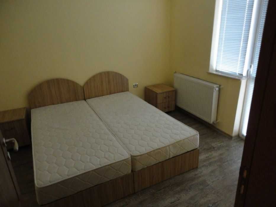 Дава се под наем Тристаен апартамент в София, Хладилника - 105 кв.м за 510 € - Снимка #2