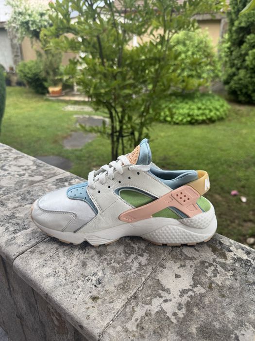 Дамски маратонки Nike Air Huarache