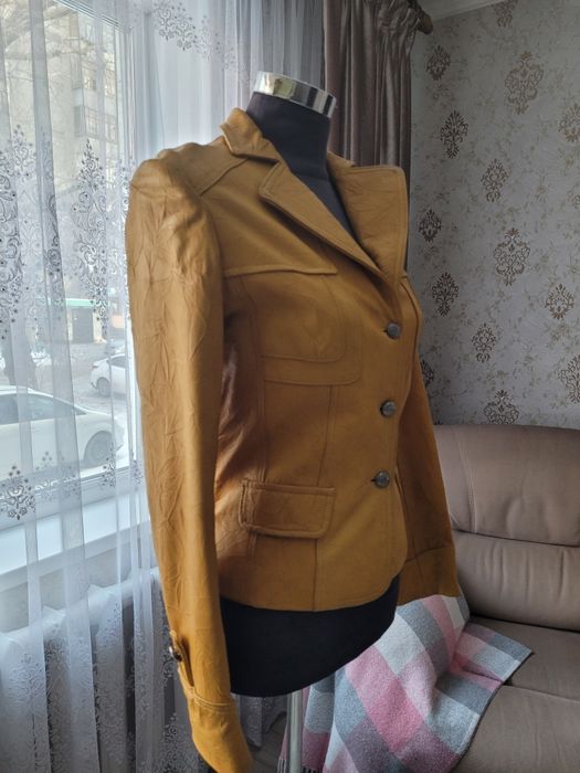 Пиджак кожаный, женский.