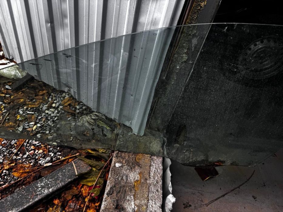 Тойота 75 алдыңғы стекло