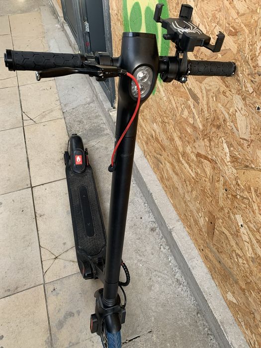 Vand trotineta electrica defecta