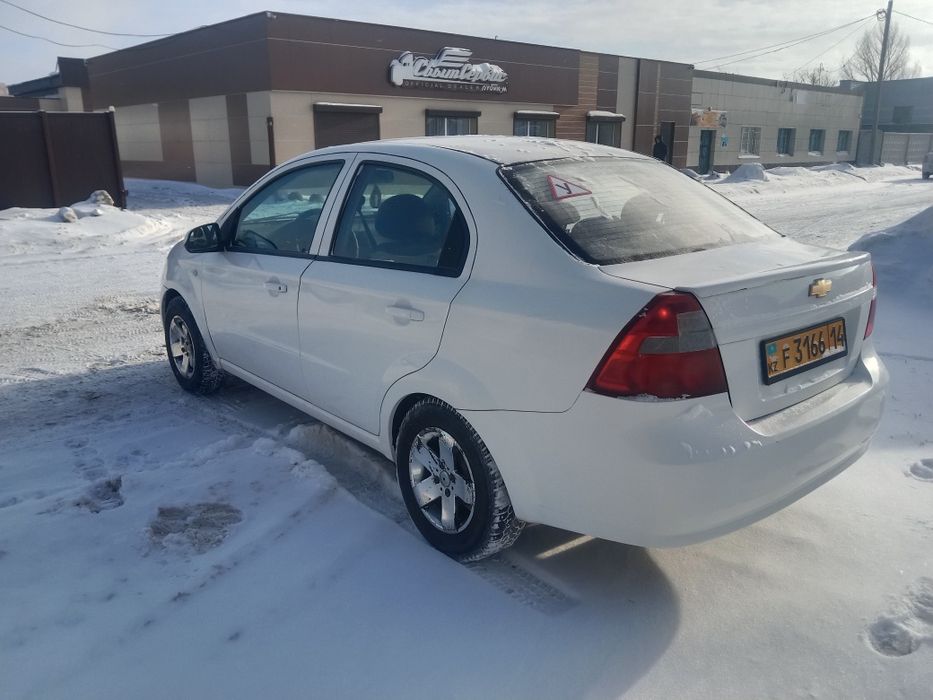 Шевроле Авео 2011 года