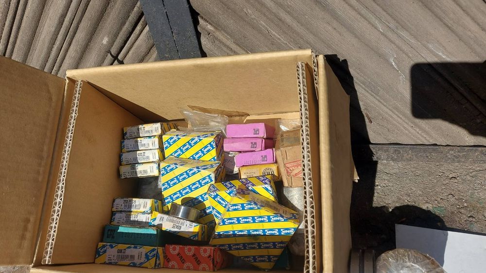 Лагери различни размери