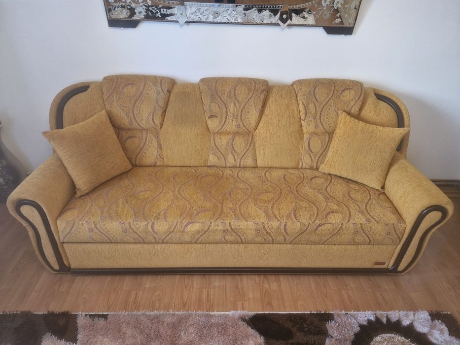 Canapea extensibilă + 2 fotolii – stare foarte bună