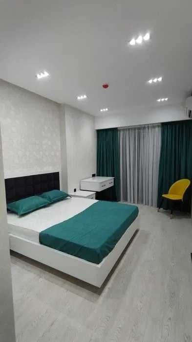 Yakkasaroy Oybek metrosi yaqinida maklersiz kvartira ijaraga beriladi