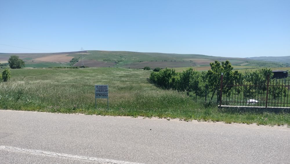 Vând teren intravilan loc Rediu