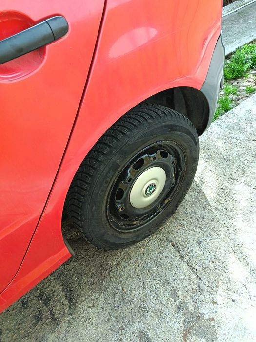 Vând Scoda Fabia