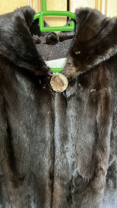 Продаю норка шубу