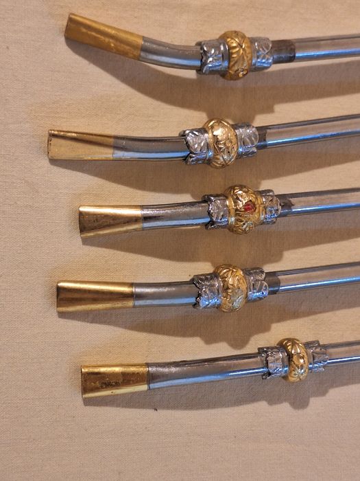 Бомбиля 5бр сламки