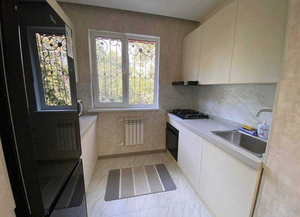 Сдаею 1 х комнатная квартира Мирободскии Р-Н Метро Ойбек  408*