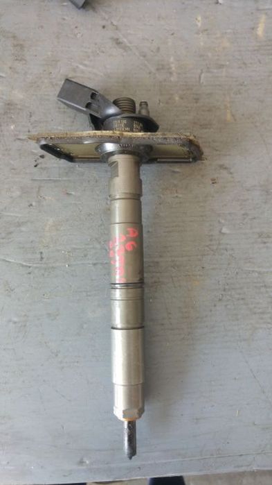 Injector 2.7 tdi audi a6 4f c6 0445116015 059130277ar