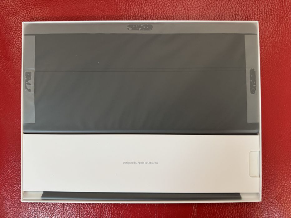 Apple Smart Keyboard за iPad Pro 12.9 (A1636) – нова 2бр