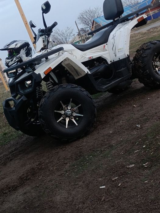 Квадроцикл продам
