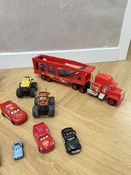 Любители машинок  makvin