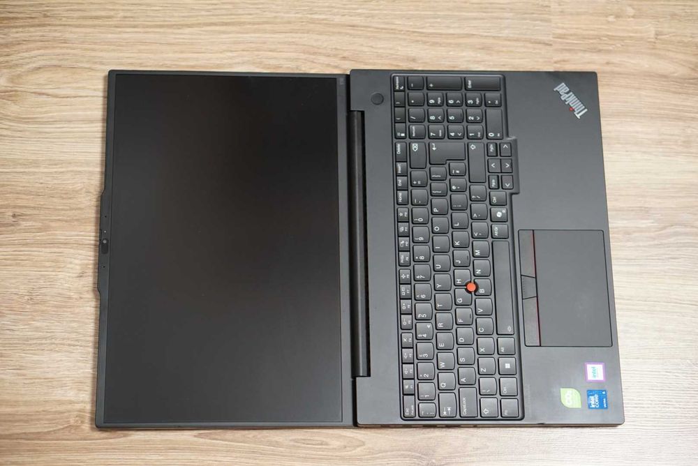 Lenovo ThinkPad E16 Gen 2 Ultra 5 125U 16GB DDR5 256GB SSD