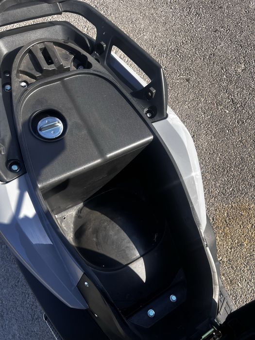 Продам скутер Танк.