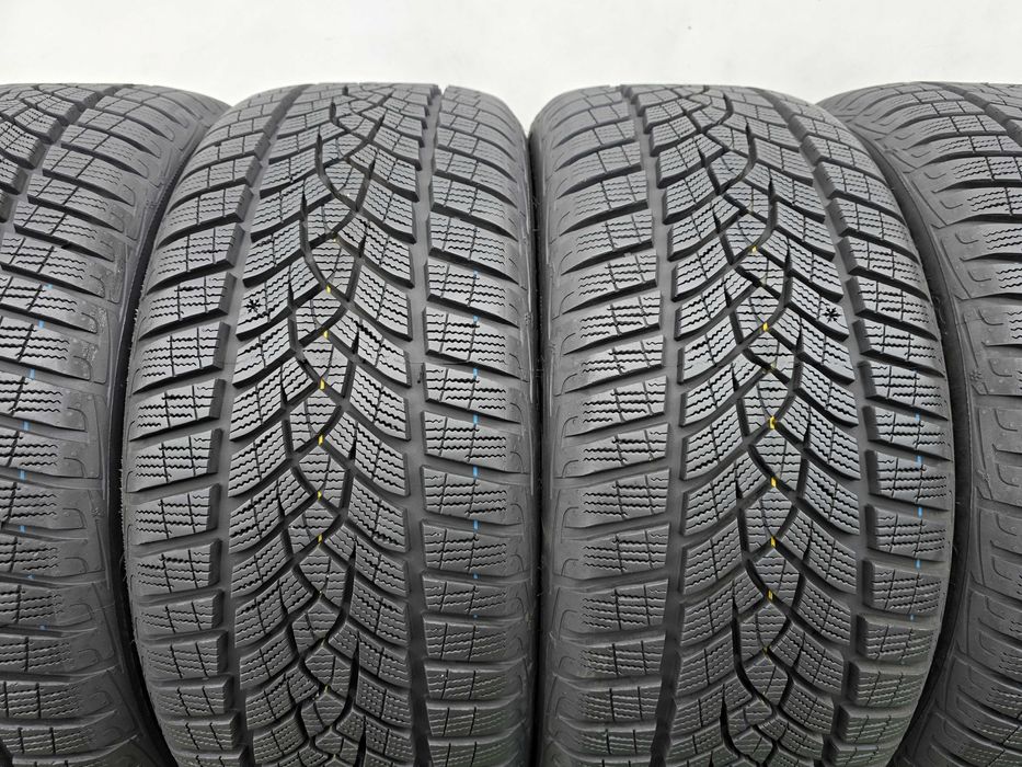 4бр. 225/45/17 GOODYEAR Ultra Grip Performance- зимни