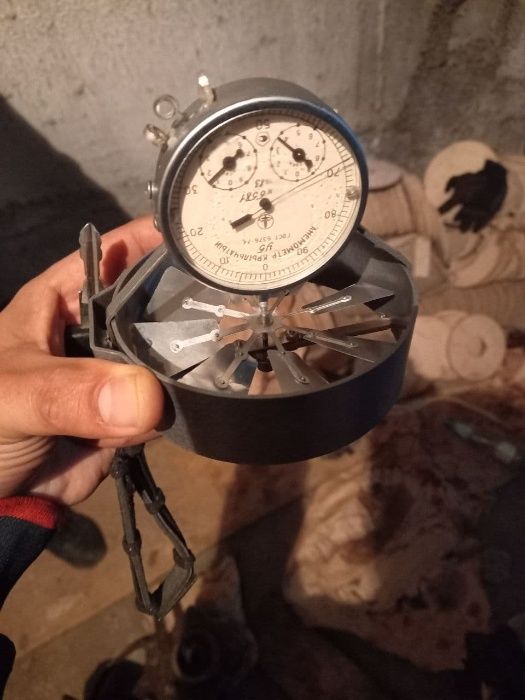 Продаётся анемометр крылчатый и чашечный