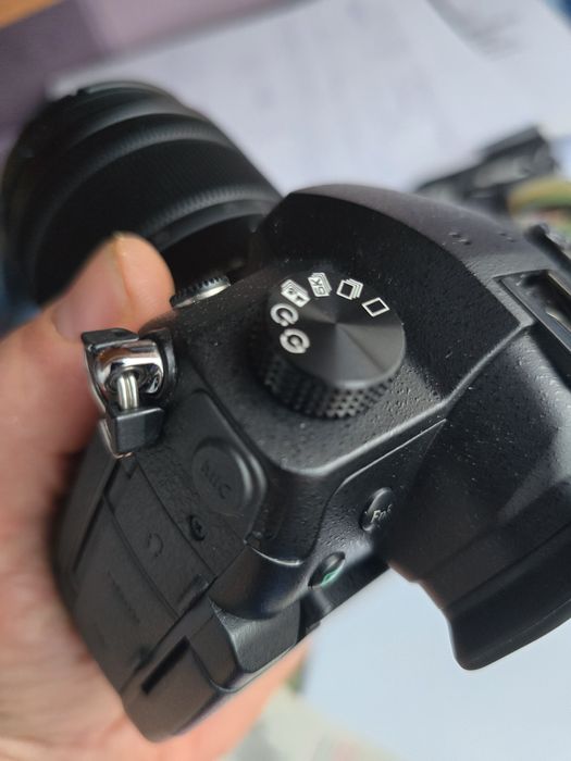 Panasonic Gh5 + Sandisk extreme pro 128Gb × 5 acumulatori