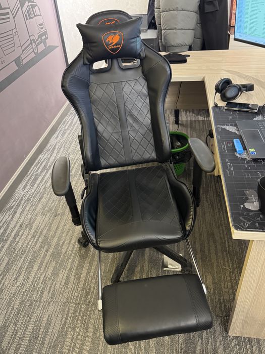 Cougar igravoy kreslo